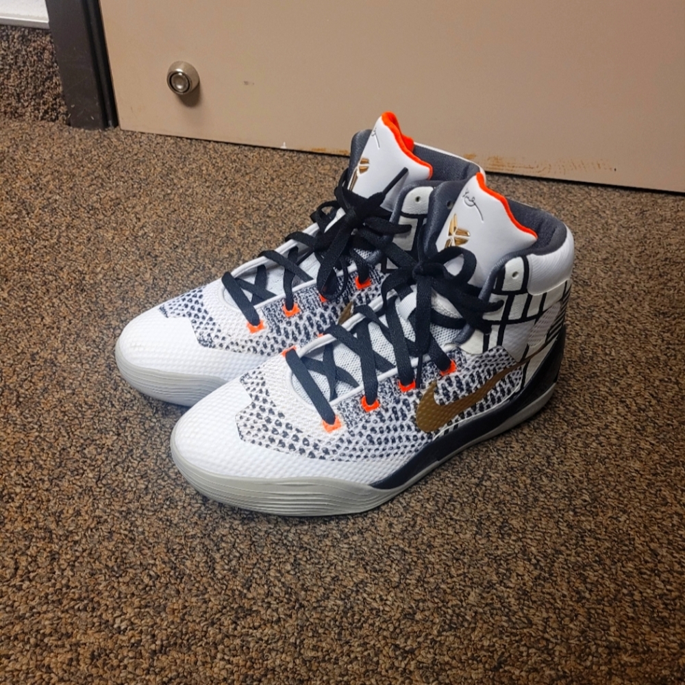 Nike Kobe 9 - Elite High - Fundamentals Basketball - Mamba - Size 7Y - Wmns 8.5